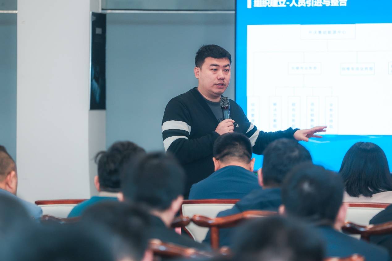 聚力全新模式,創(chuàng)維汽車季度營銷會議圓滿召開