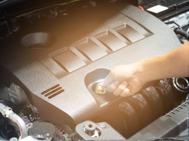 發動機艙5年了沒清洗一次,對車有影響嗎?能用水沖洗嗎?