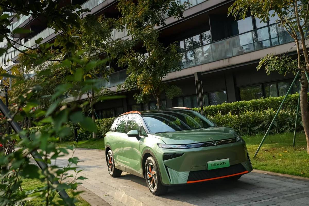 啟辰VX6煥新登場(chǎng),百變床車“有容乃大”