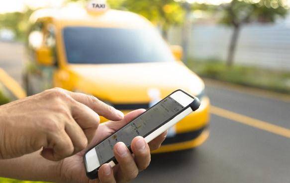 銷(xiāo)量下滑明顯,80萬(wàn)目標(biāo)成泡影!埃安為何掉隊(duì)了?