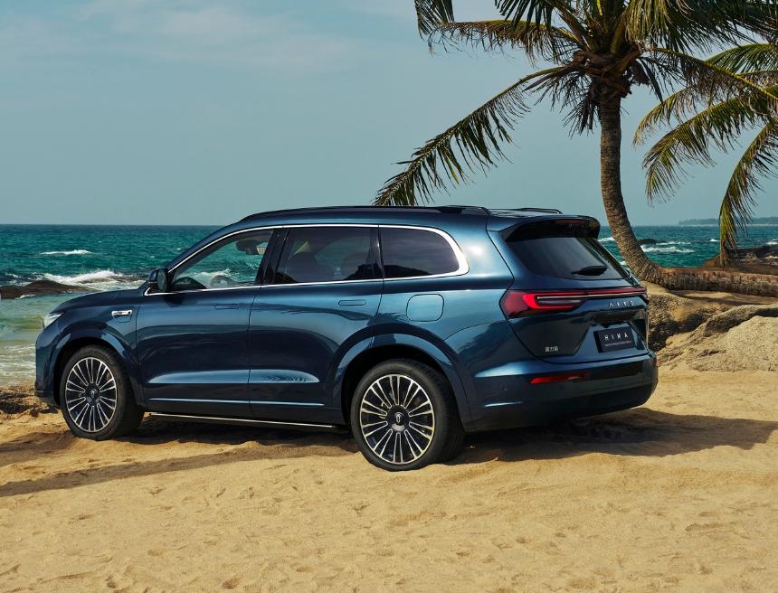 問界新M7 Ultra正式上市 售價28.98萬-32.98萬元