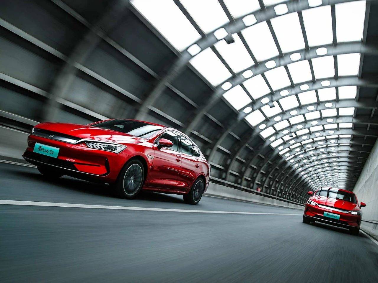 2024中國車市盤點之五:比亞迪“三冠王”背后的秘密